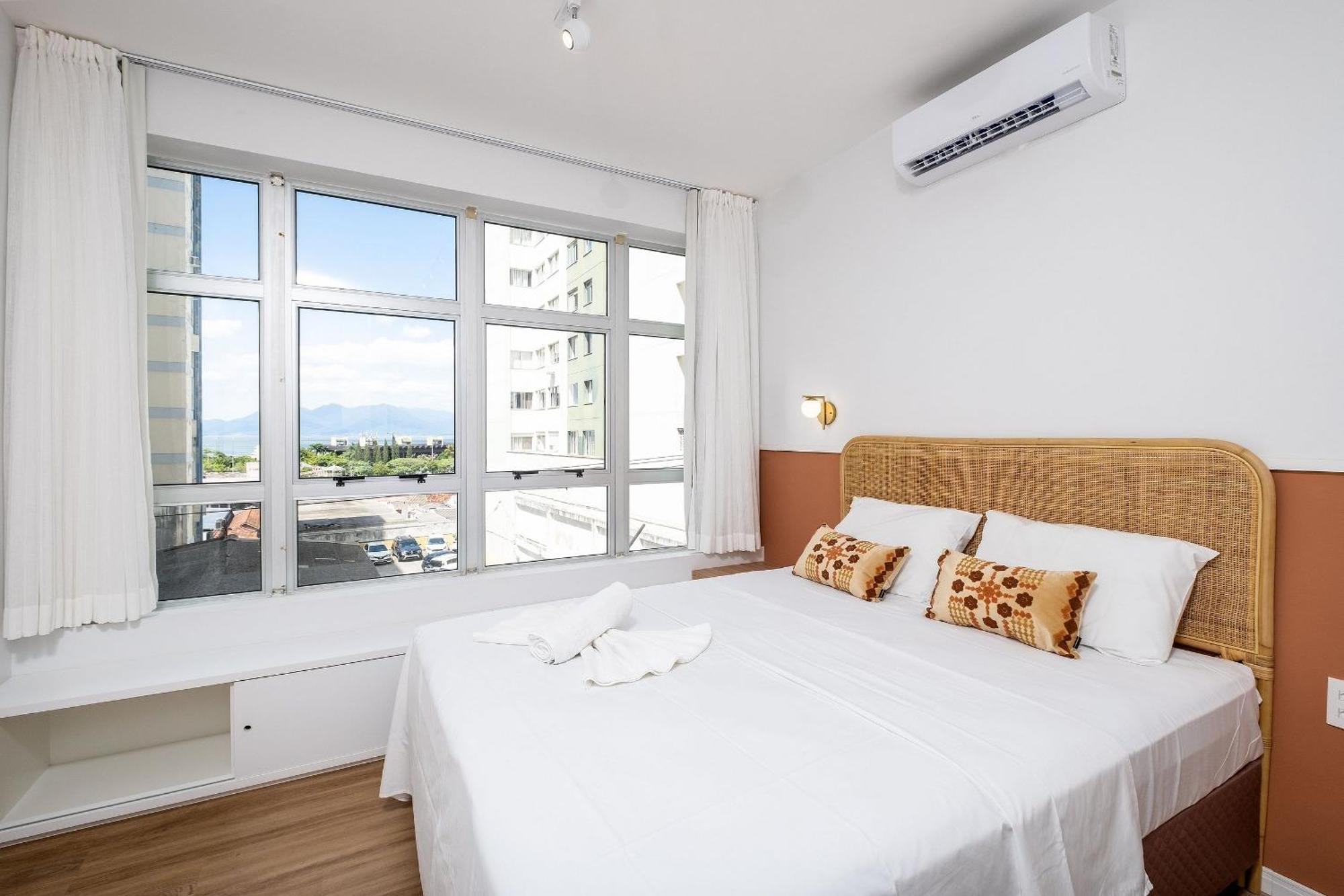 Aptos Modernos No Centro De Floripa - Vlr Florianopolis Ngoại thất bức ảnh