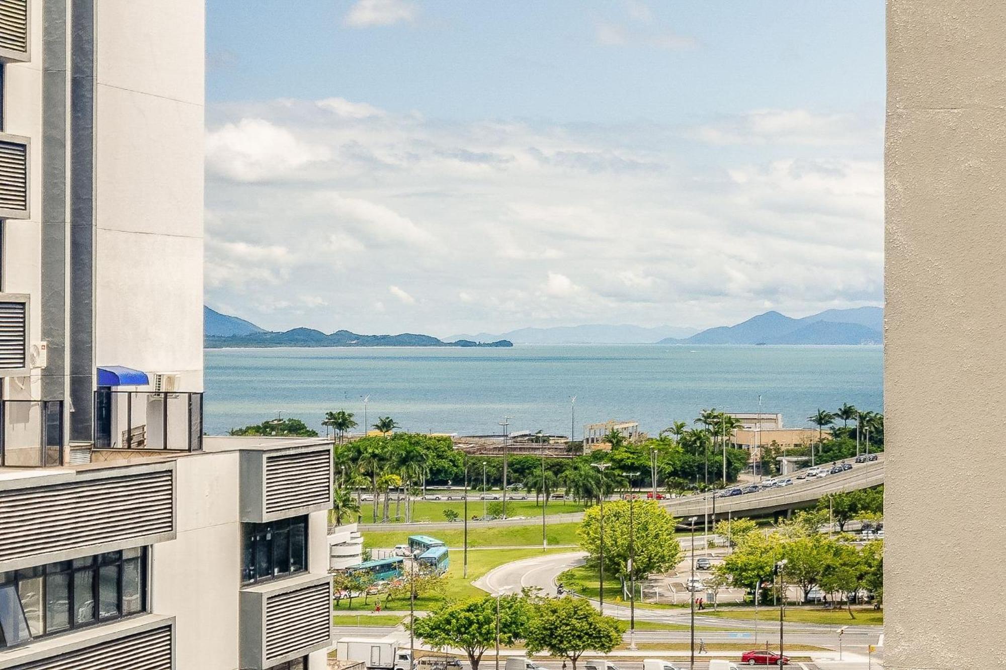 Aptos Modernos No Centro De Floripa - Vlr Florianopolis Ngoại thất bức ảnh